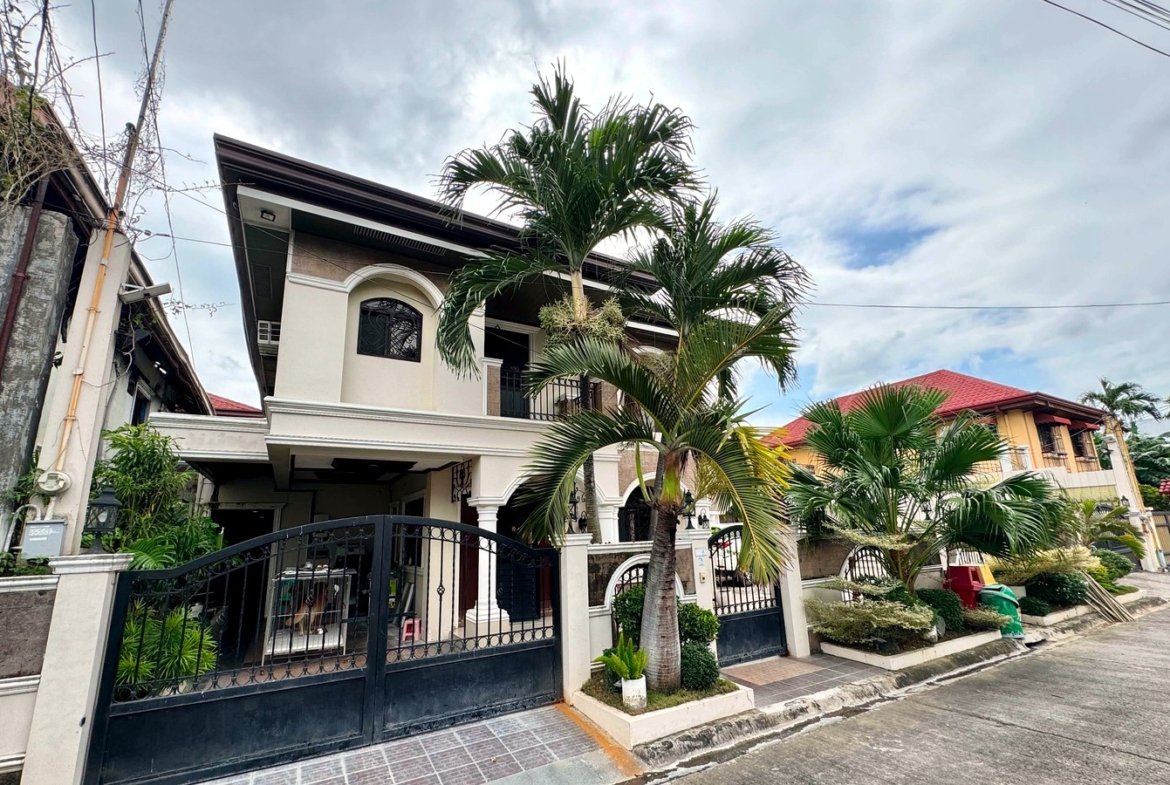 5-Bedroom House and Lot for Sale in Parkplace Village, Imus, Cavite | 432 sqm