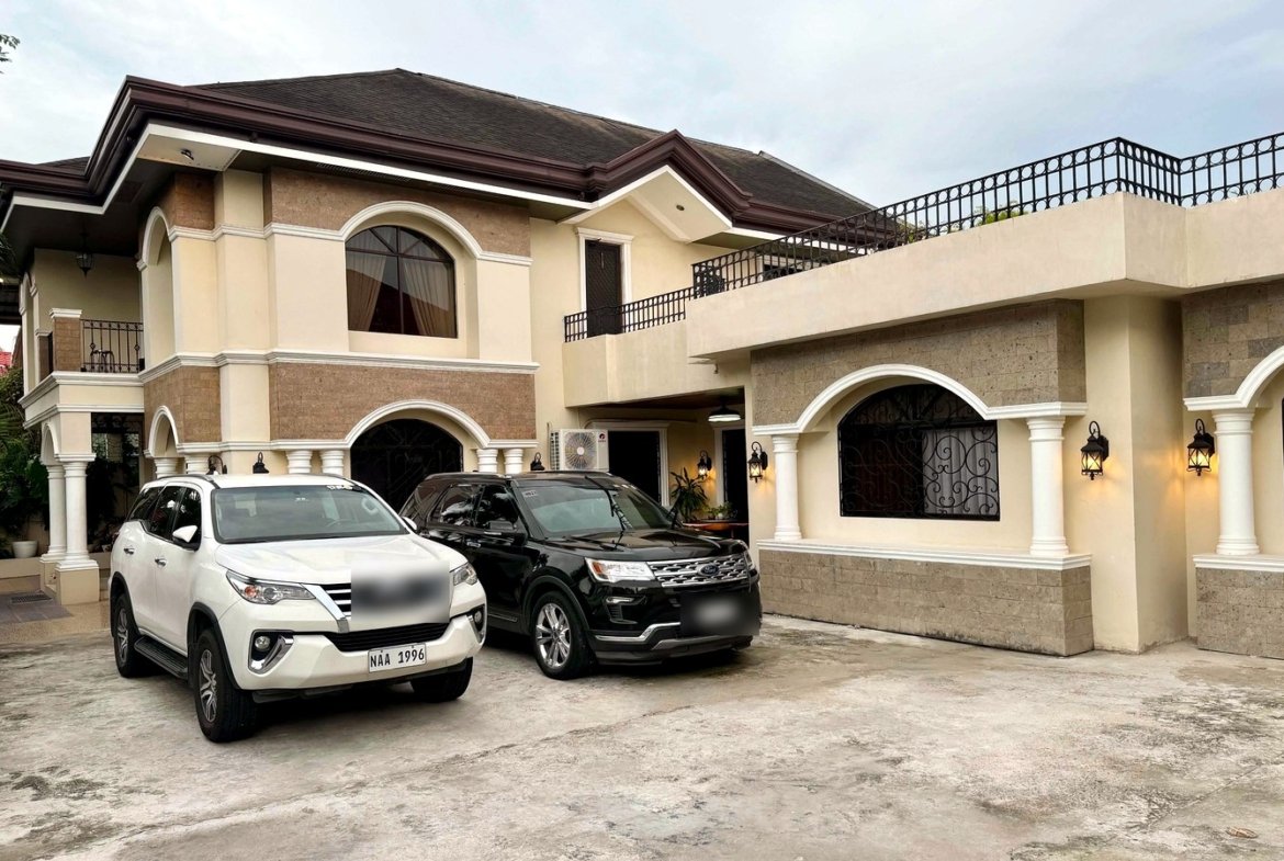 5-Bedroom House and Lot for Sale in Parkplace Village, Imus, Cavite | 432 sqm
