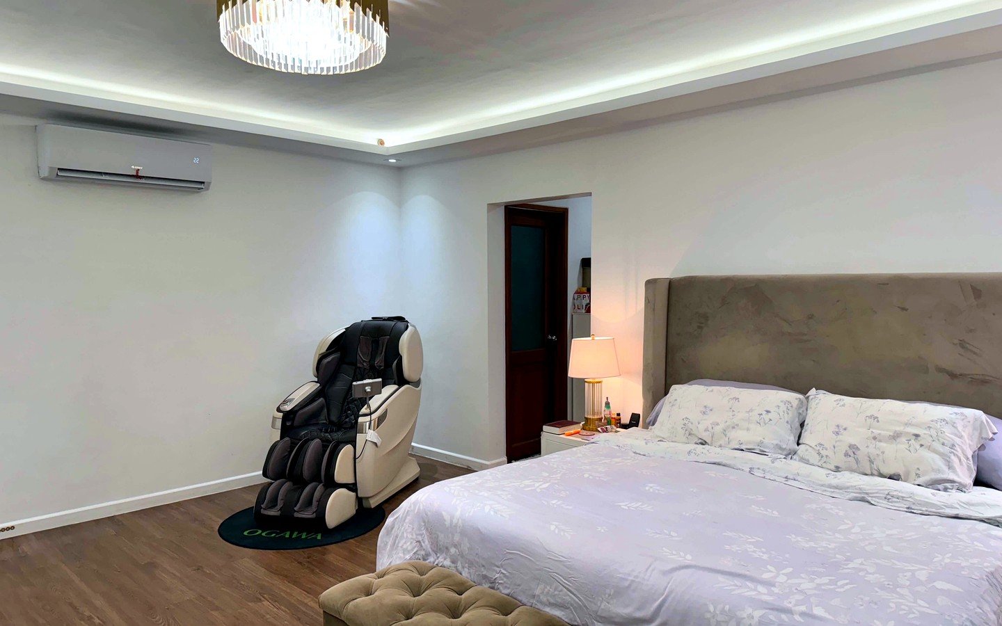 5-Bedroom House and Lot for Sale in Parkplace Village, Imus, Cavite | 432 sqm