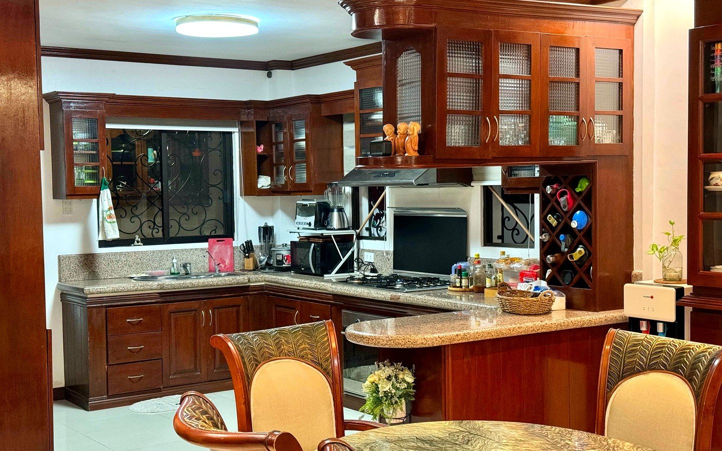 5-Bedroom House and Lot for Sale in Parkplace Village, Imus, Cavite | 432 sqm
