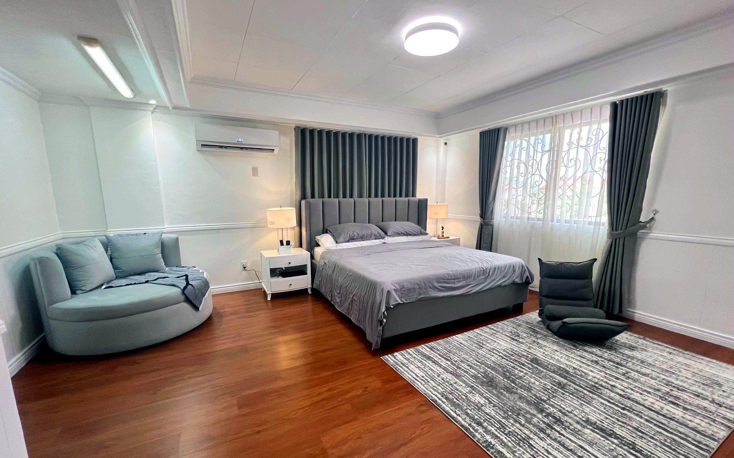 5-Bedroom House and Lot for Sale in Parkplace Village, Imus, Cavite | 432 sqm