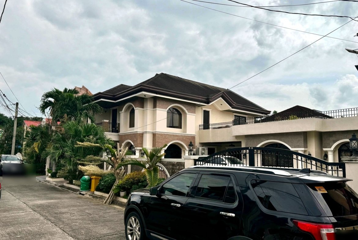 5-Bedroom House and Lot for Sale in Parkplace Village, Imus, Cavite | 432 sqm