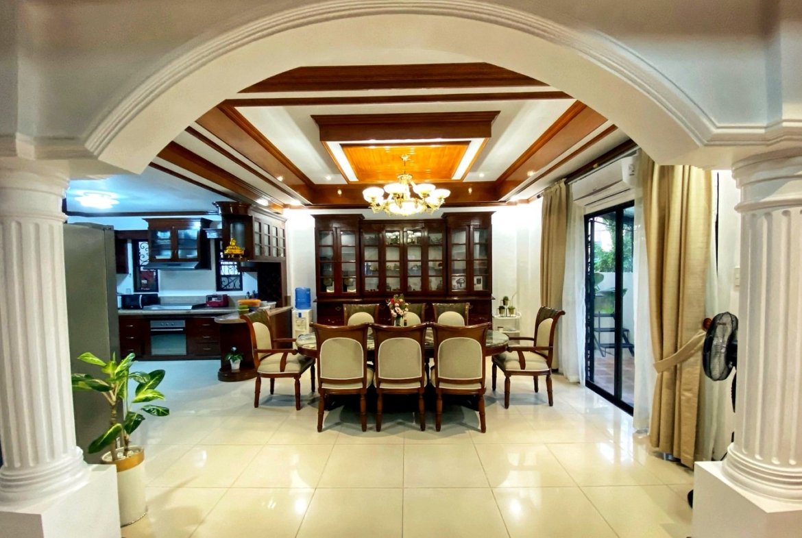 5-Bedroom House and Lot for Sale in Parkplace Village, Imus, Cavite | 432 sqm