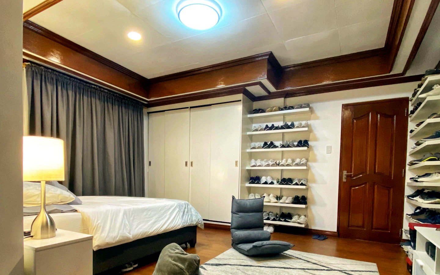 5-Bedroom House and Lot for Sale in Parkplace Village, Imus, Cavite | 432 sqm