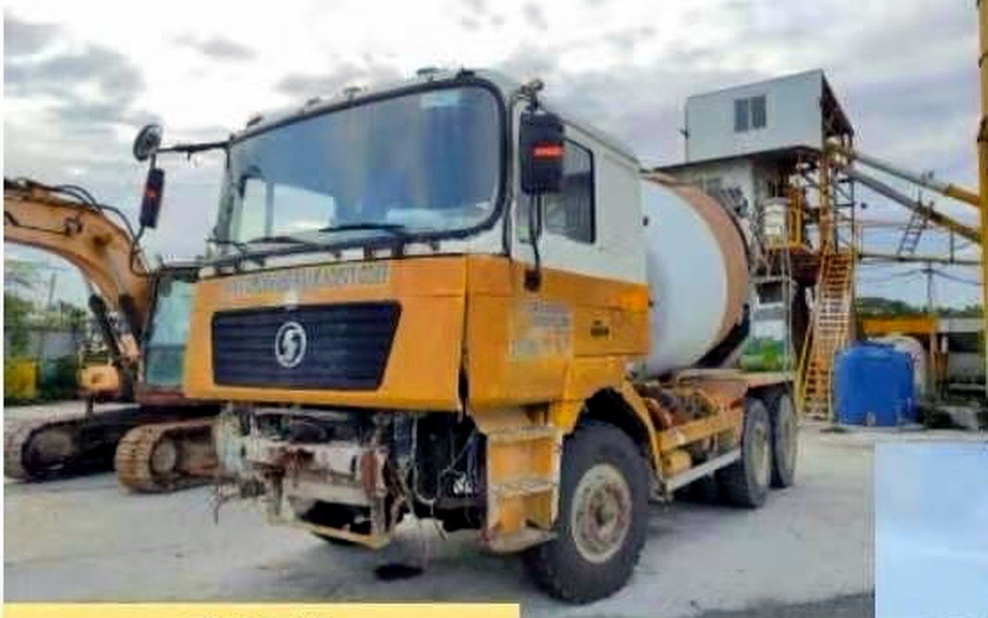 industrial-land-leganes-iloilo-mixer-truck-tm348 Industrial Land for Sale in Leganes, Iloilo | 10,824 sqm with Concrete Batching Plant